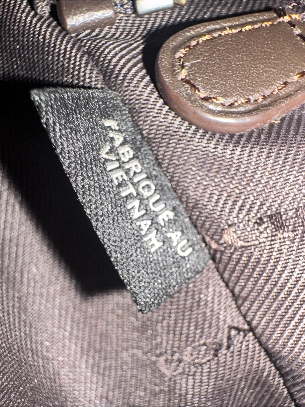 Coach swagger 27